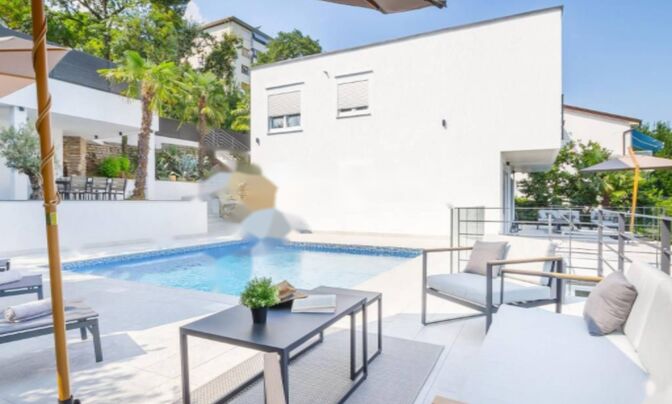 Семейный дом 225 м², Центр Опатия