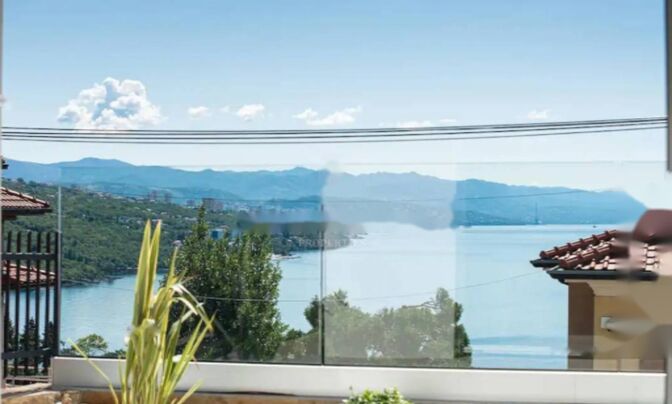 Трёхкомнатная квартира в Опатии