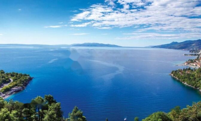 Семейный дом 564 м², Центр, Опатия.