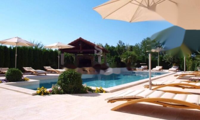 Семейный дом 450 м², Центр, Опатия