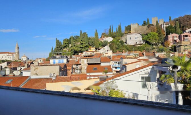 Новая четырёхкомнатная квартира в Пиране