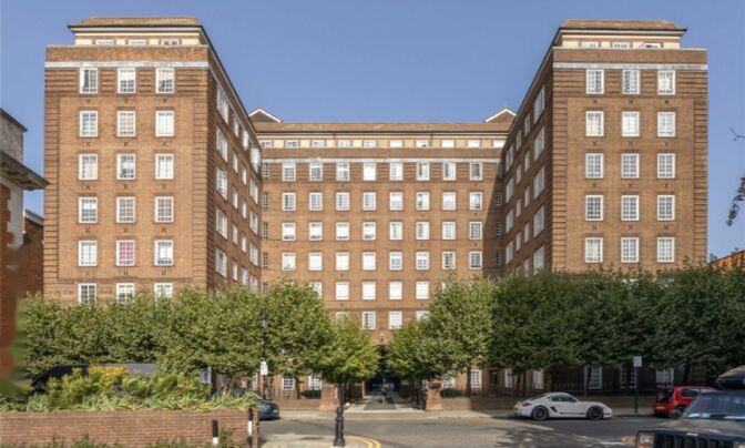 Swan Court, Chelsea Manor Street