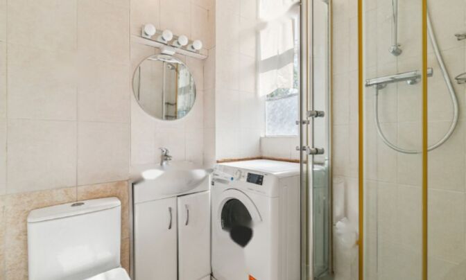 Sloane Avenue Mansions, Sloane Avenue