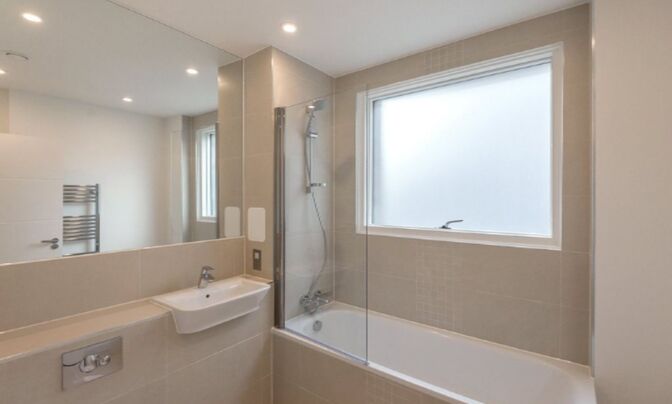 Cambridge Avenue, Kilburn Park