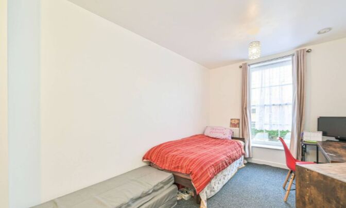 Ashridge Close, Finchley