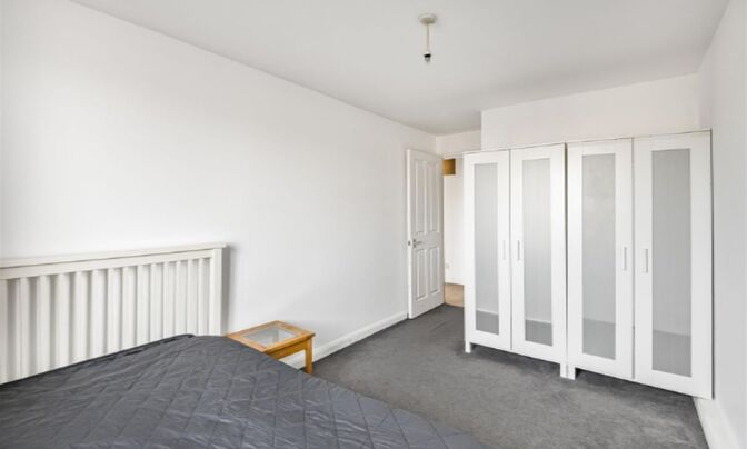 Sandifer Drive, Cricklewood