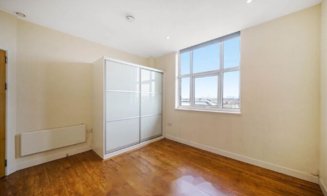 Bromyard Avenue, Acton