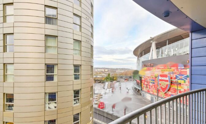 Queensland Road, Islington