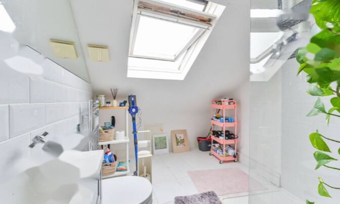 Saltram Crescent, Queen's Park