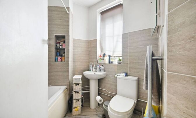 Mortimer Crescent, Kilburn