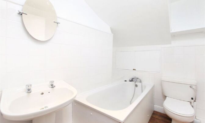 Battersea Park Court, 26-30 Battersea Park Road