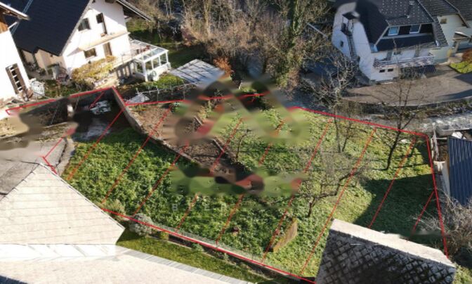 Дом и земельный участок, Бегуне-на-Гореньськем