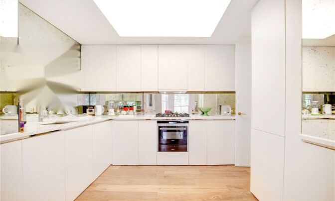 Chelsea Embankment, Chelsea