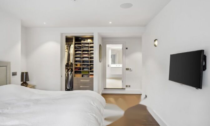 Cheyne Court, Chelsea