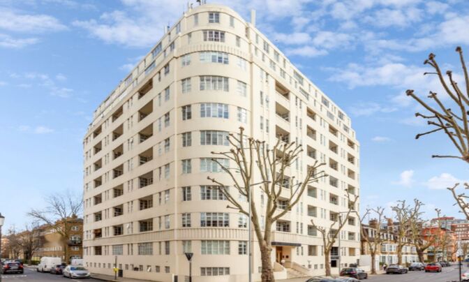 Sloane Avenue Mansions, Sloane Avenue