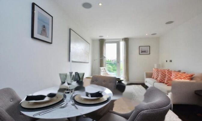 Moore House, Grosvenor Waterside, Gatliff Road