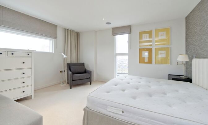 Caro Point, 5 Gatliff Road