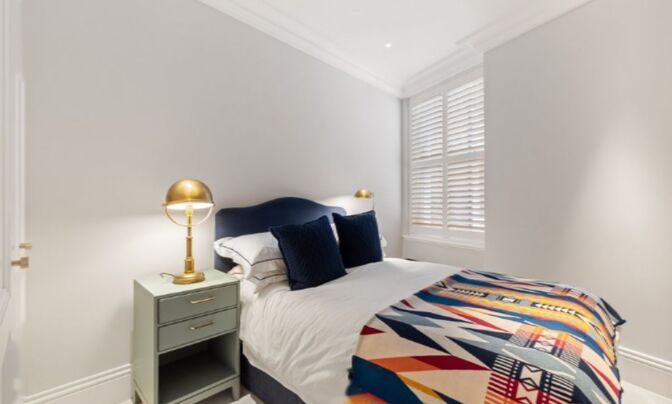 Basil Mansions, Basil Street