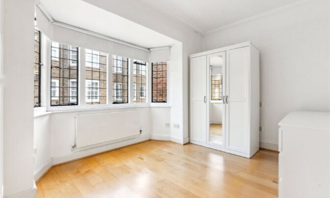 The Gateways, Sprimont Place