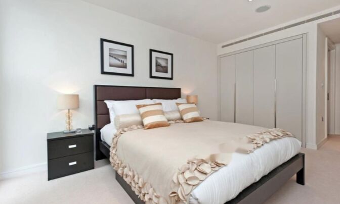 Caro Point, Grosvenor Waterside, Gatliff Road