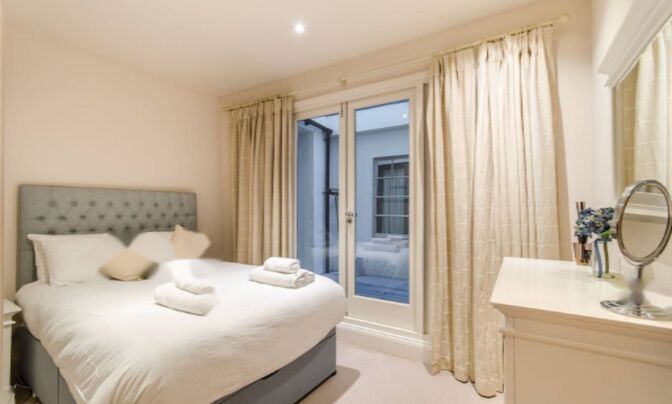 Redcliffe Square, Chelsea