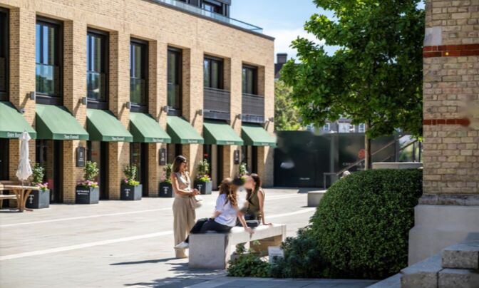 Nine Mulberry Square, Chelsea Barracks, Pimlico Road, Belgravia