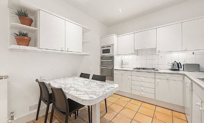 Basil Street, Knightsbridge