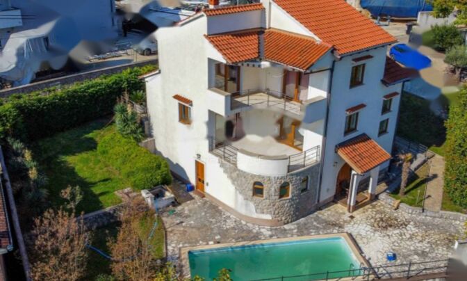 Семейный дом 120 м², Запад, Опатия