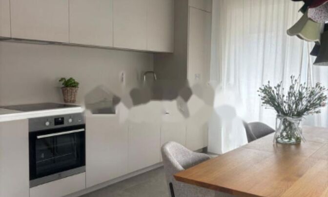 Четырехкомнатная квартира Бежиград