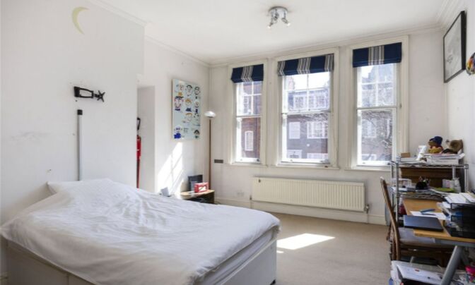 Cheyne Court, Flood Street, Chelsea