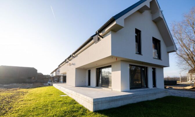 Дом, Чрна вас