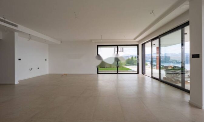 Четырехкомнатная квартира в центре