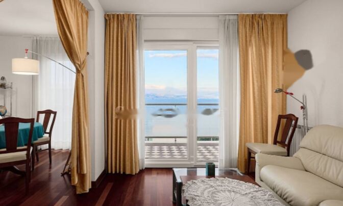 Трехкомнатная квартира в Центре