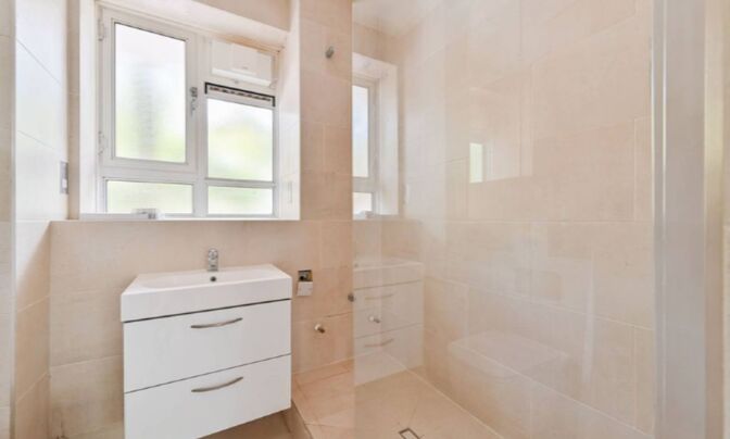 Strasburg Road, Battersea