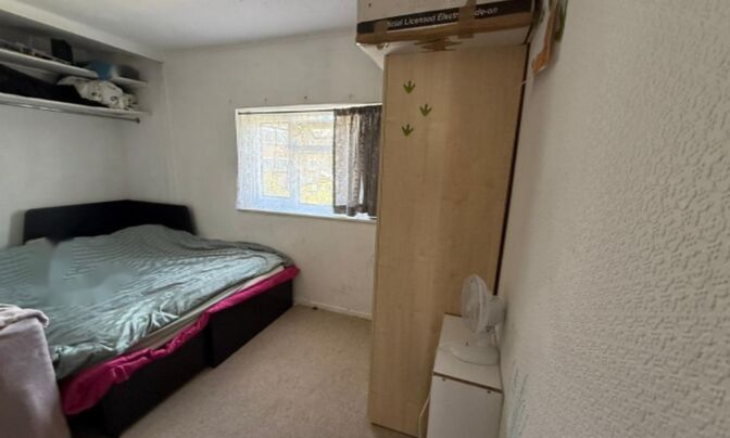 Amberden Avenue, Finchley