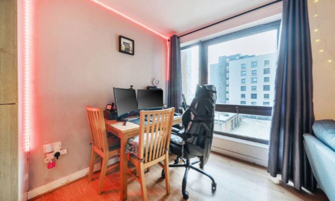 Victoria Road, North Acton