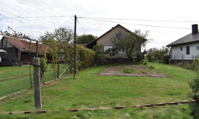 Дом, Средиче об Драви.