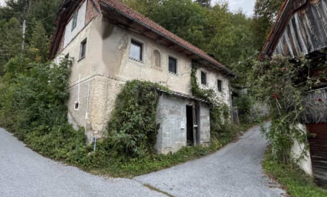 Дом, Света Планина, 33.