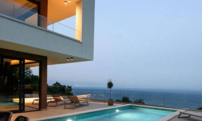 Семейный дом 200 м², Центр Опатия