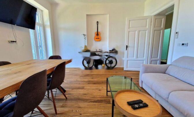 Четырехкомнатная квартира, Центр