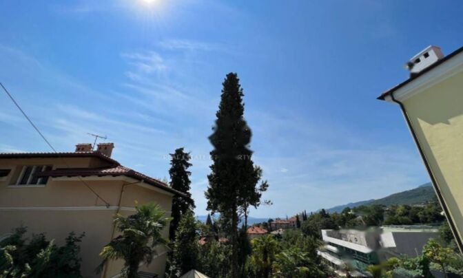 Многоквартирный дом Опатия