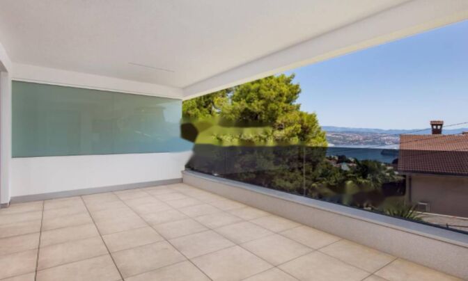 Трехкомнатная квартира, Центр