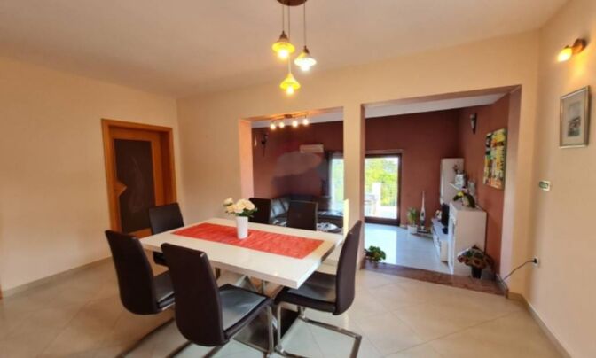 Семейный дом Вепринац