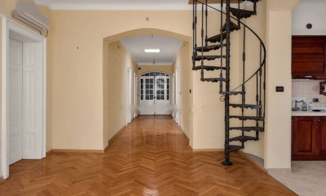 Квартира Второй Этаж, Центр