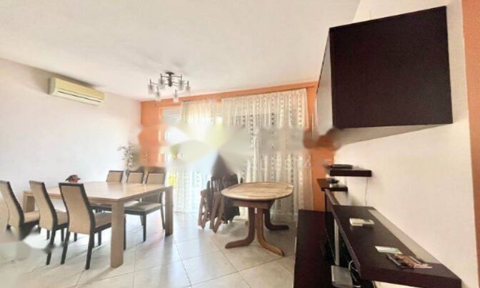 Трехкомнатная квартира Центр