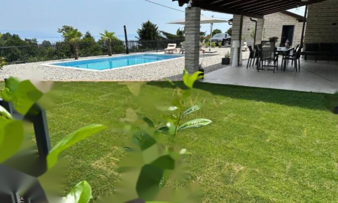 Дом в Польяне, Опатия