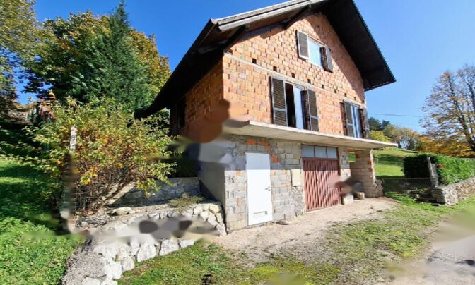 Дом, Словенска-Бистрица