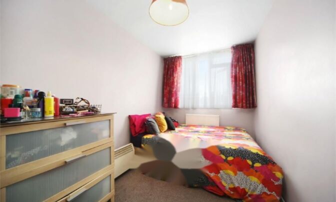 Bentham Walk, Neasden