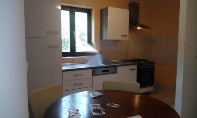 Трёхкомнатная квартира Побри