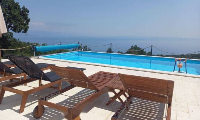 Семейный дом 200 м², Центр, Опатия